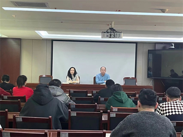 收心归位鼓劲头 凝心聚力再出发.jpg