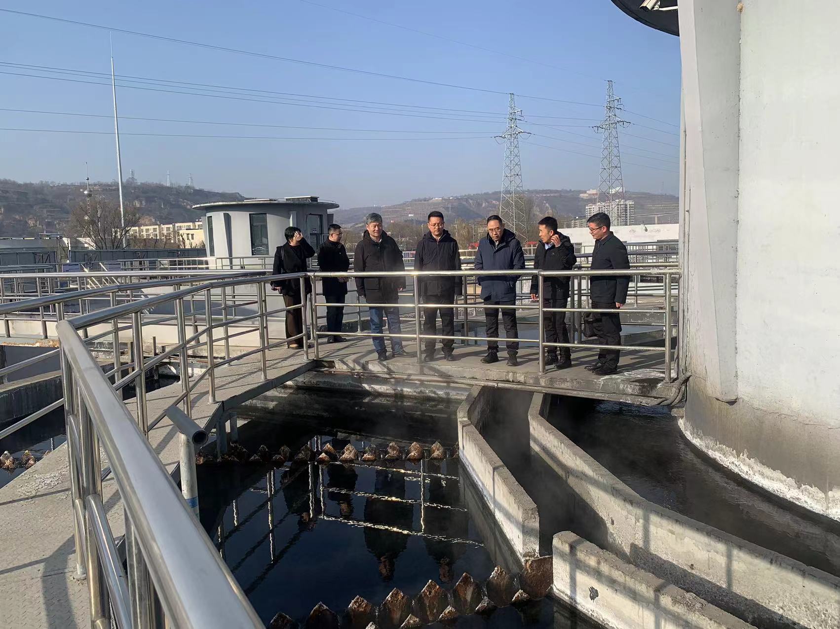 1陕西yh818银河集团工会开展2024年度冬季送温暖慰问运动.jpg